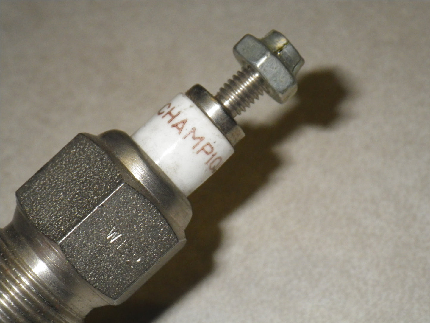 Glühkerze M800 Serie mit NHC250 /glow plug M800series 2920-00-088-9310