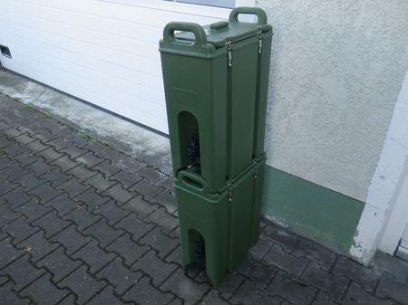 Getränkespender Isoliert CAMBRO, US ARMY