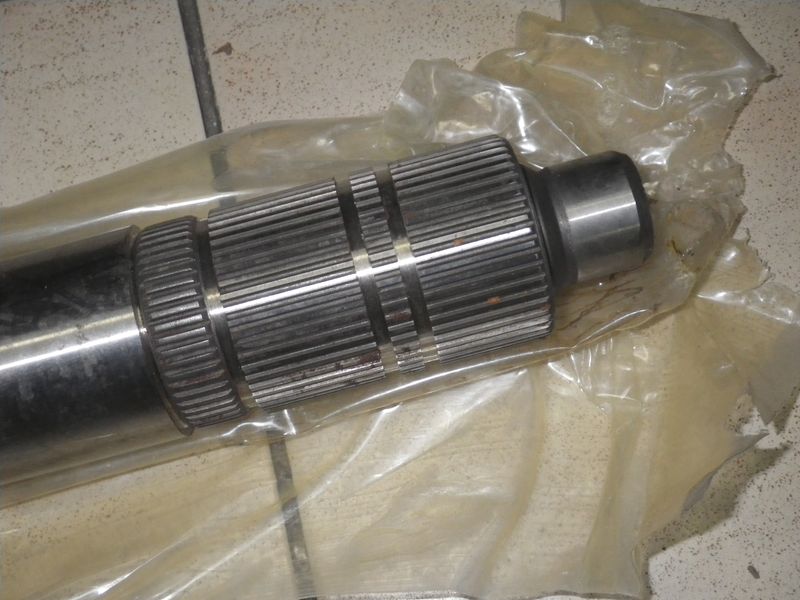 Hauptwelle Verteilergetriebe NP-208 CUCV M1008 K30 M1009 K5