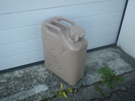 US Kraftstoffkanister 20 Liter Kunststoff Sand