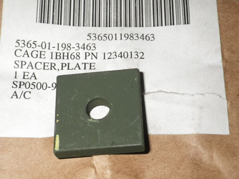 Distanzplatte Tarnnetzstrap Heckklappe HMMWV