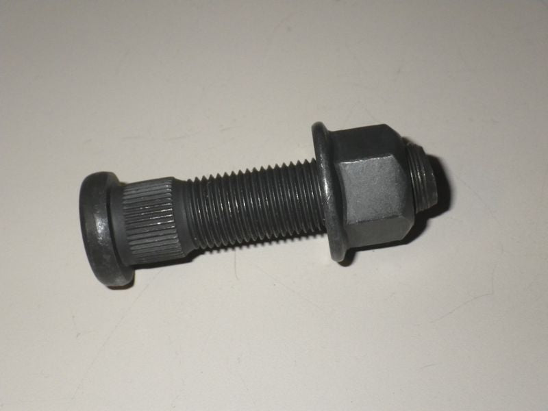 Bolzen + Mutter HMMWV Felge 37" Reifen