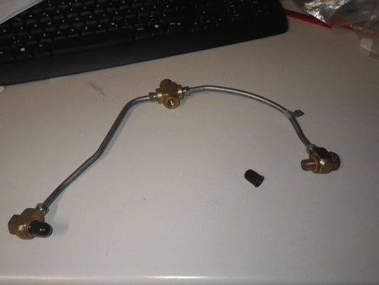 Bremsleitung in Bremstrommel rechts M105, M796, M1061