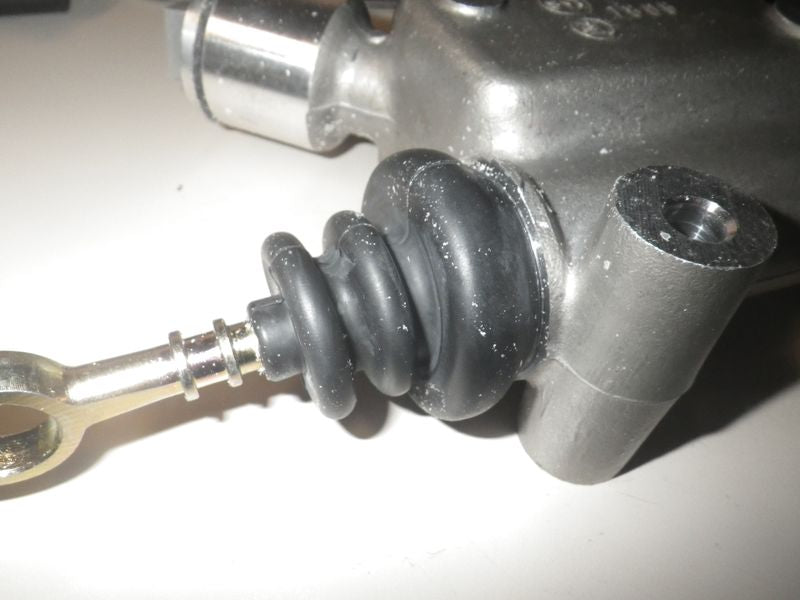 Gummimanschette Hauptbremszylinder M151 Ford MUTT