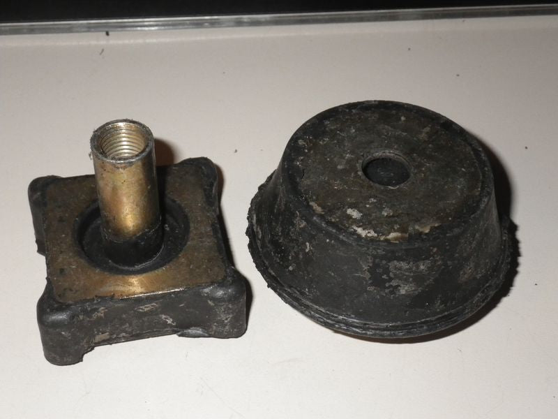 Motorlager Gummi vorne M151 Ford MUTT