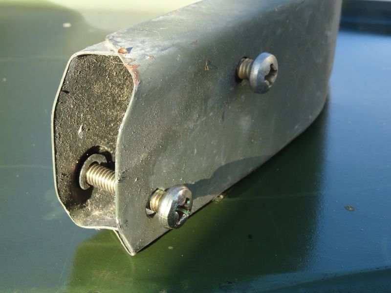 Schraube Verdeckgestänge M35, M52, M800, M900,