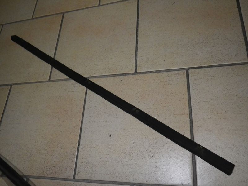 Dichtleiste Fensterschacht Türe M-Serie Trucks M35, M52, M800, M900 Serie