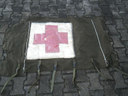 M718 Ambulance Verdeck links CANVAS