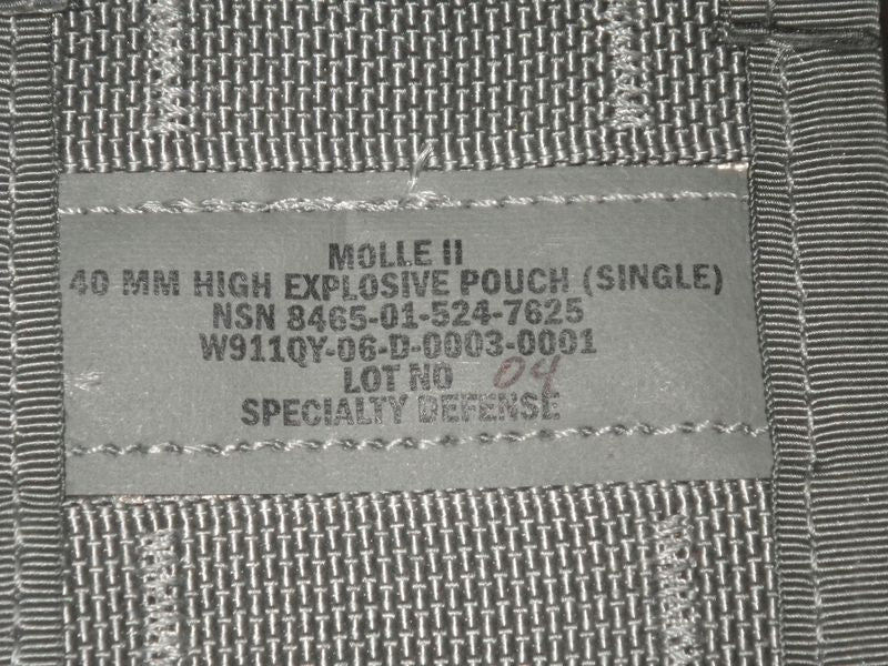 MOLLE II 40 mm Pyrotechnic Pouch ACU UCP