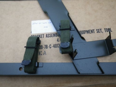 Werkzeughalter M-Serie Fahrzeuge, Oliv, CARC grün, CARC Desert