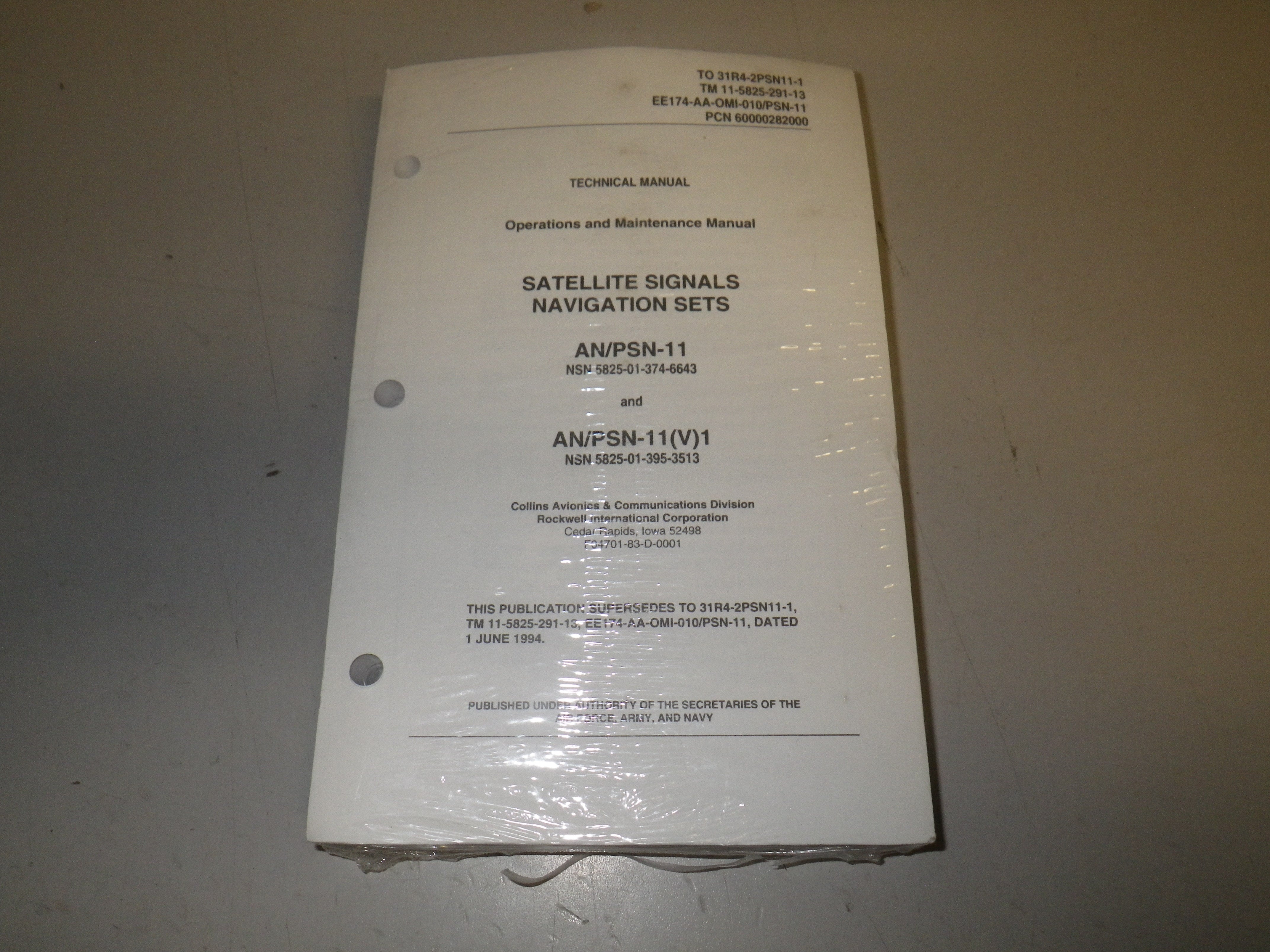 PLGR Manual, TM 11-5825-291-13 GPS AN/PSN-11, Bedienungsanleitung GPS ...