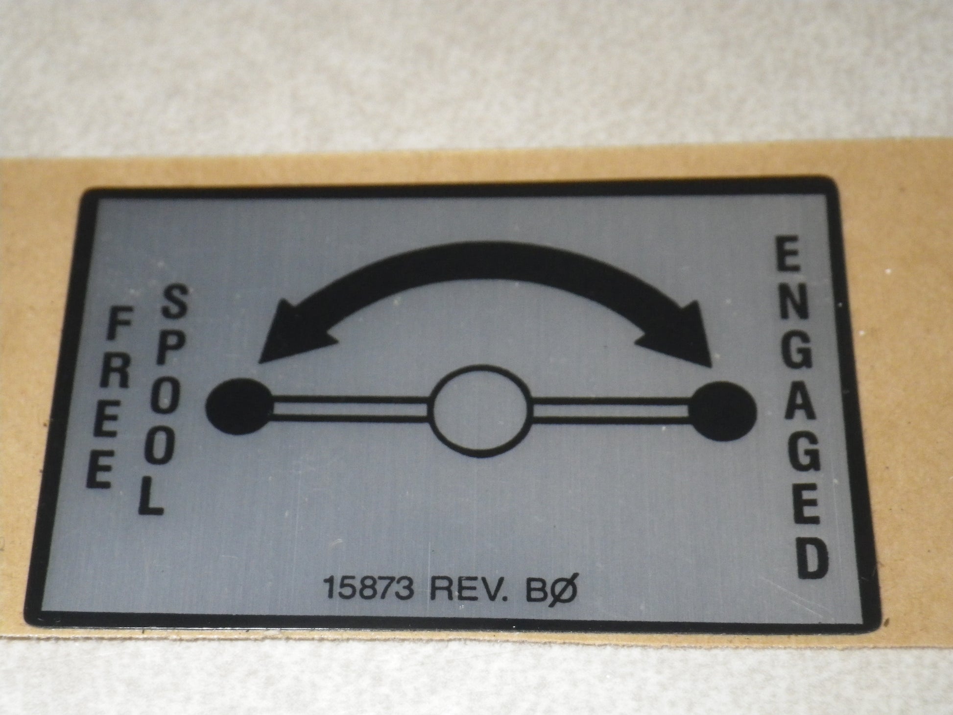 9905-01-185-3127, Aufkleber 24 Volt Seilwinde HMMWV