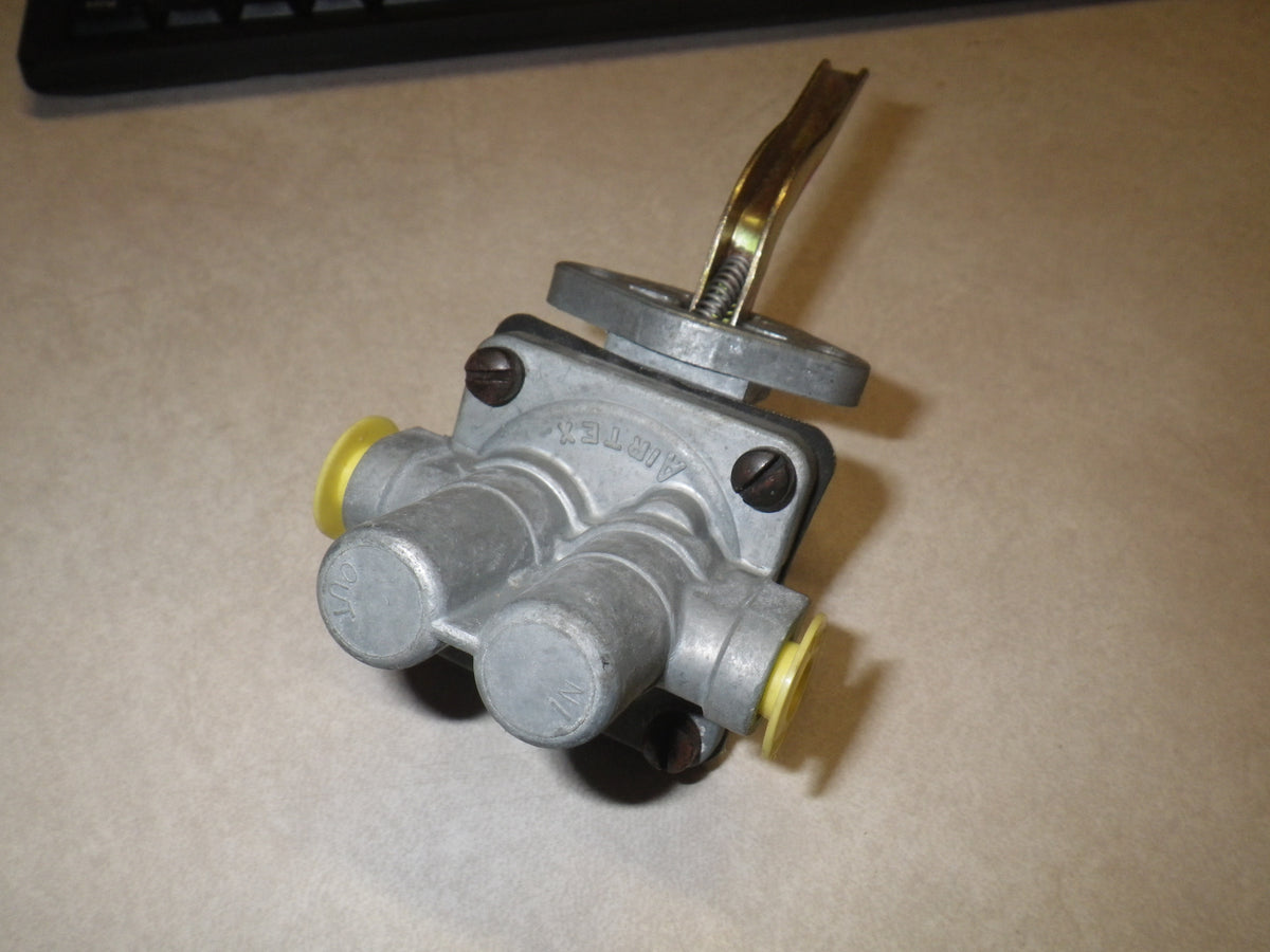 Benzinpumpe 2910-00-545-1780, Fuel pump US army