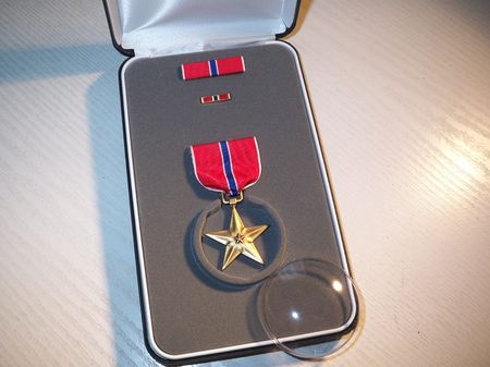 Orden Bronze Star, Decoration Set