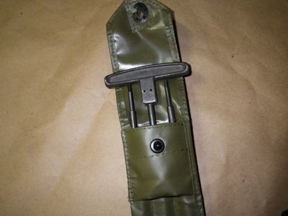 Putzstock mit Tasche Cal.50 und 7.62 mm,  US ARMY