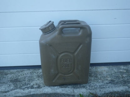 US Kraftstoffkanister 20 Liter Kunststoff Grün