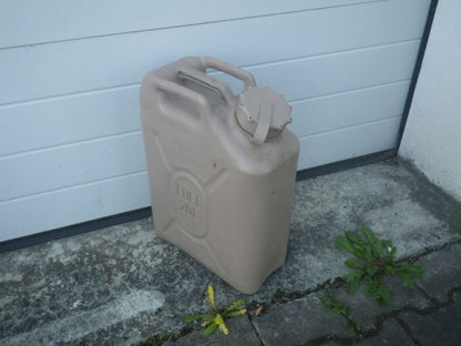 US Kraftstoffkanister 20 Liter Kunststoff Sand