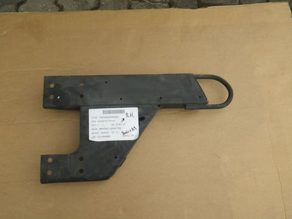 Airlift Bracket R.H.   HMMWV