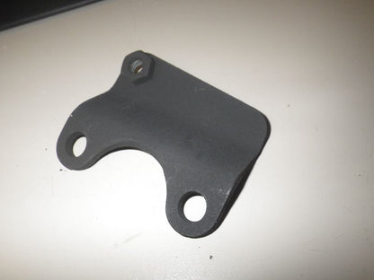 Haltewinkel Servo Pumpe HMMWV
