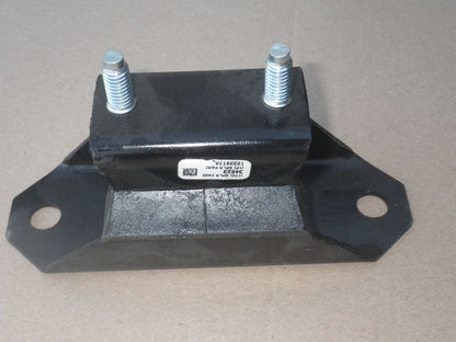 Getriebehalterung M998 HMMWV
