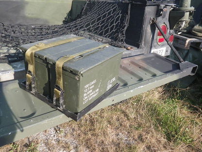 Halter  für Munitionsboxen, HMMWV, M998
