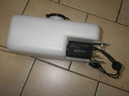 Wischwasserbehälter mit Pumpe HMMWV M998
