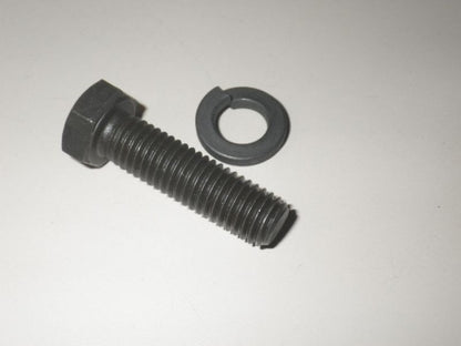 Schraube  Antriebswelle an Bremsscheibe HMMWV