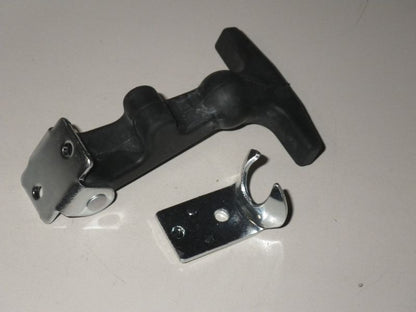 Verschluss Motorabdeckung HMMWV
