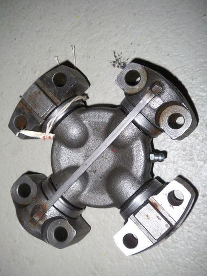 Kreuzgelenk M113 / M548