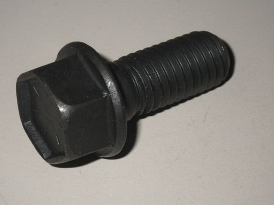 Schraube Steckachse hinten K30 M1008 CUCV