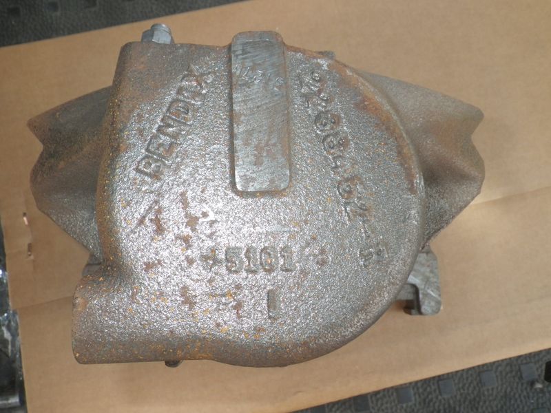 Bremssattel vorne rechts Chevy K30 Pickup