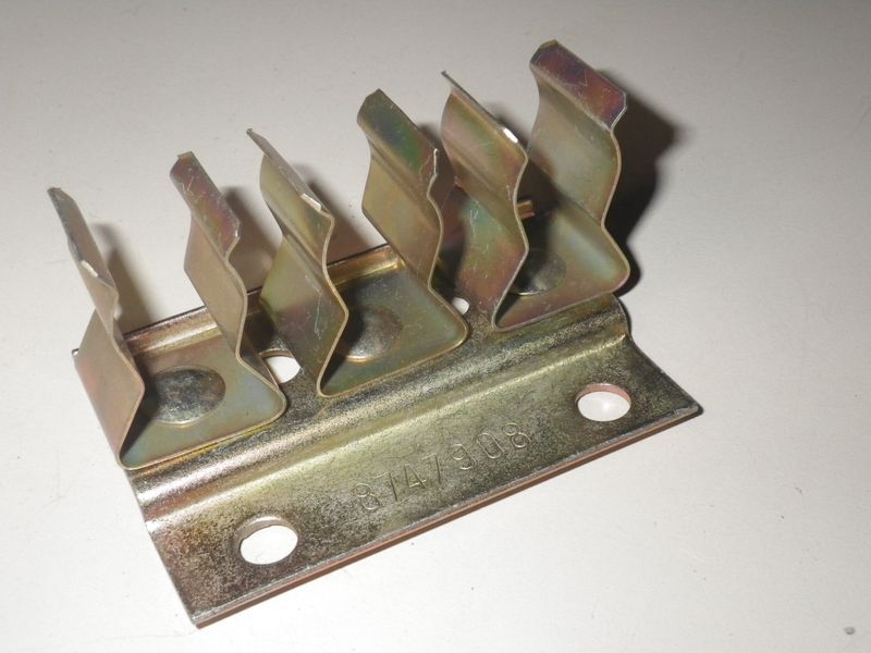 Klemmhalter 3-fach für Kabel M-Serie Anhänger