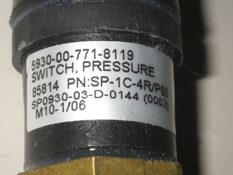 Öldruckschalter safety switch Ford MUTT M151 A1