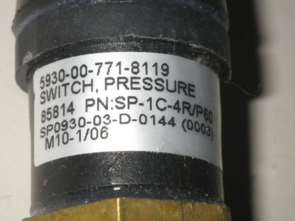 Öldruckschalter safety switch Ford MUTT M151 A1