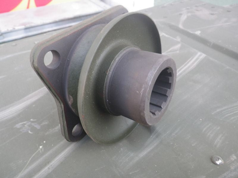 Flansch Verteilergetriebe M35 REO