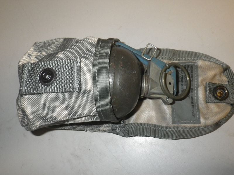 MOLLE II hand grenade pouch ACU  UCP