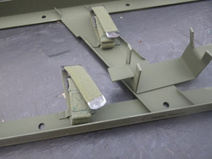 Werkzeughalter M-Serie Fahrzeuge, Oliv, CARC grün, CARC Desert